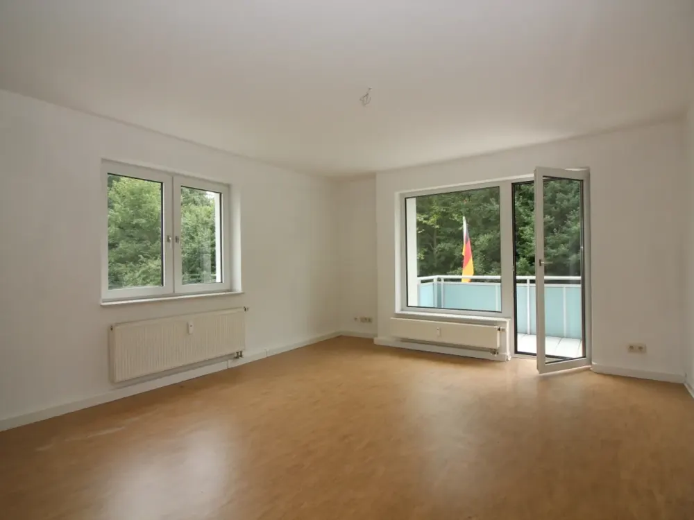 3 ZKB mit Balkon im Grünen!