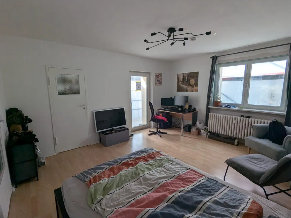 Schöne 1-Zimmer-Wohnung mit Balkon in Charlottenburg, möblierte
