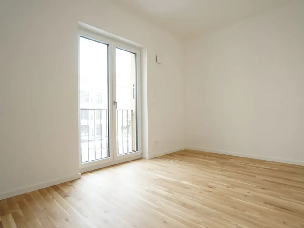 **Erstbezug** Geräumige 4-Raum-Wohnung mit Balkon in Dresden-Friedrichstadt