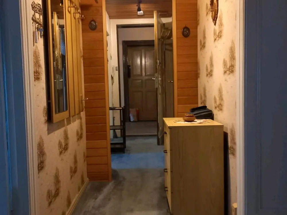 biete eine zwei Zimmer Wohnung in Berlin Tempelhof Mariendorf an