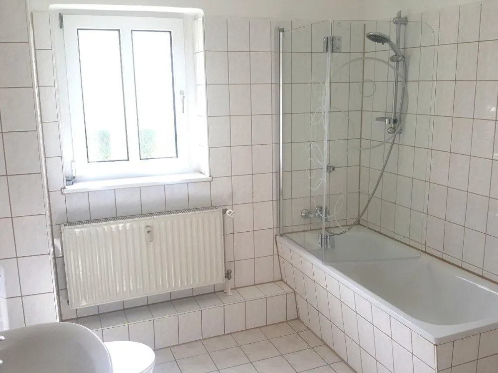 Großzügige 3-Raumwohnung mit moderner EBK (WG-geeignet)