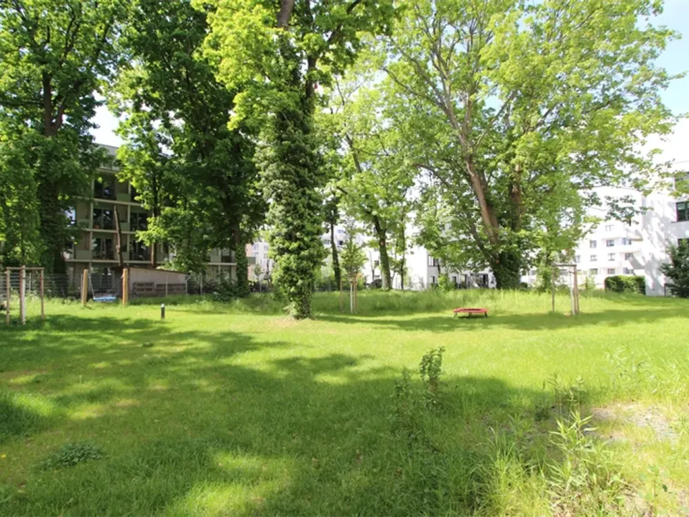 Moderne 4-Zimmer-Wohnung mit Balkon und Einbauküche!
