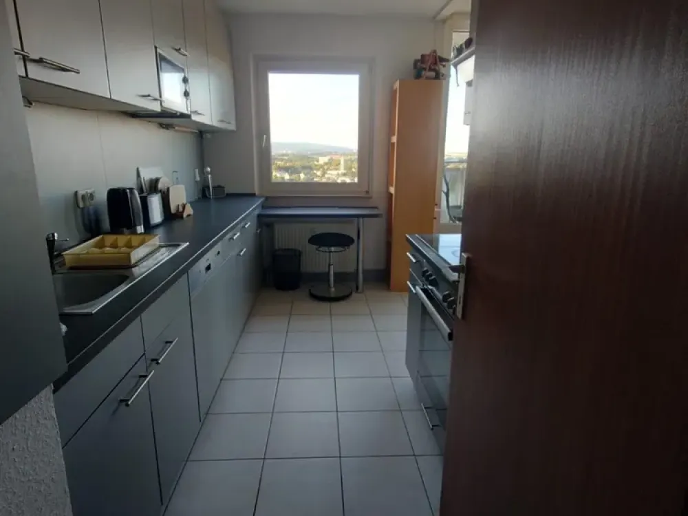 ZU VERMIETEN: Voll möblierte 2-Zimmer-Wohnung in Nieder-Eschbach (Langzeitmiete)