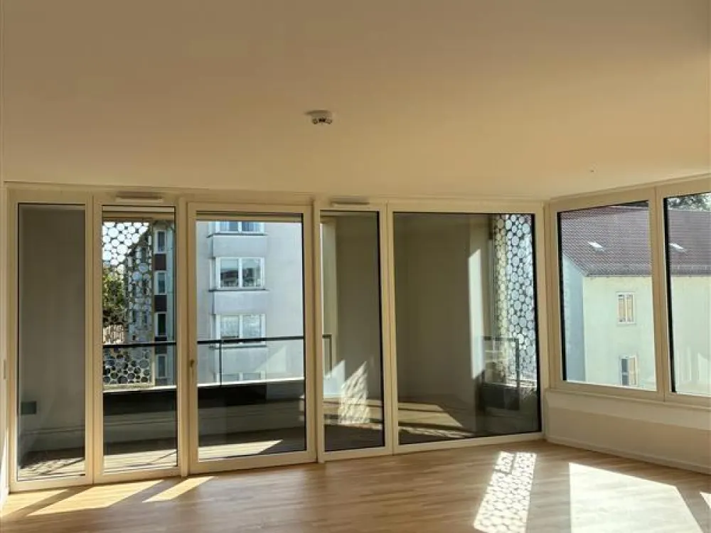 Moderne 3 Zimmerwohnung direkt am Leineufer