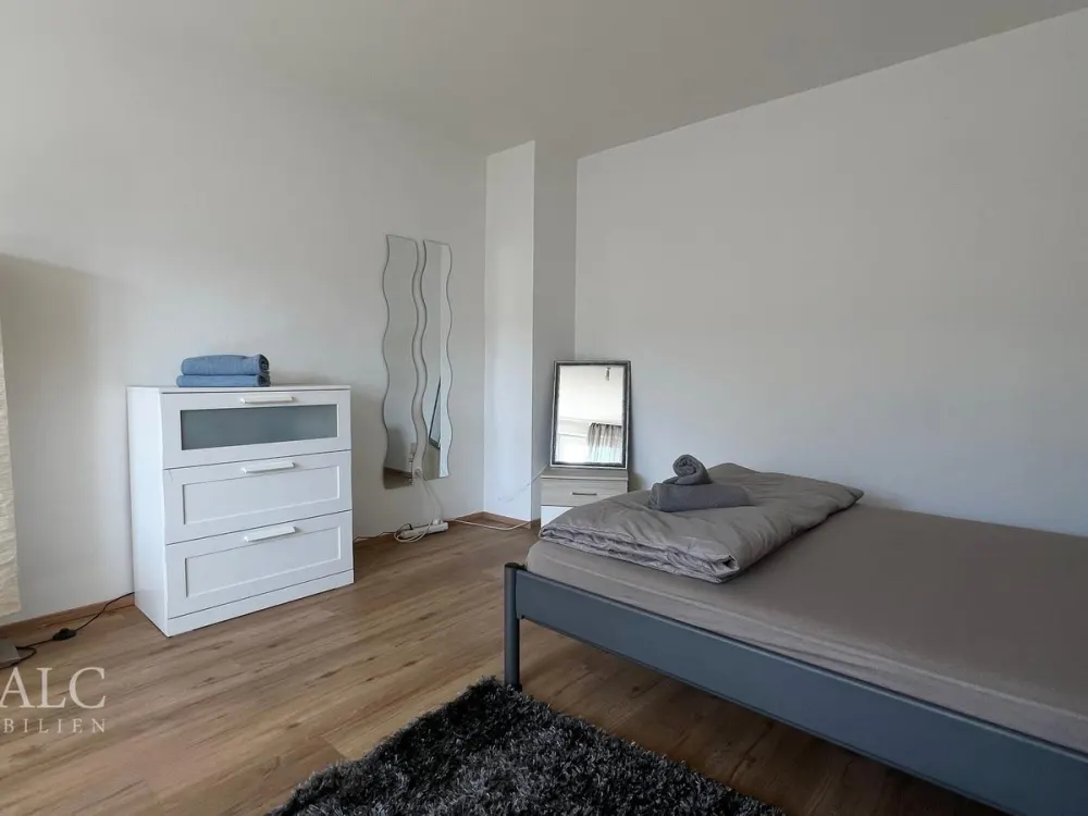 Voll möblierte 1-Zimmer-Wohnung mit Gartenmitnutzung, hell, modern & zentral!
