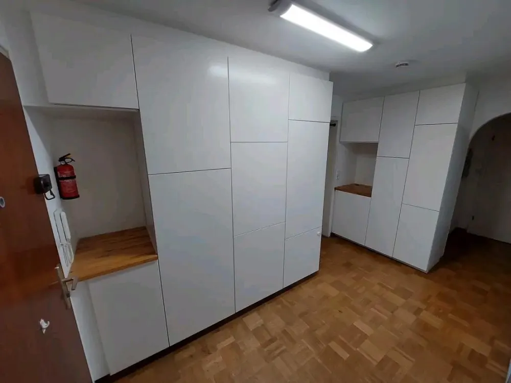 Teilmöbilierte 3-Zimmer-Wohnung für 1 Jahr in Stuttgart-Feuerbach