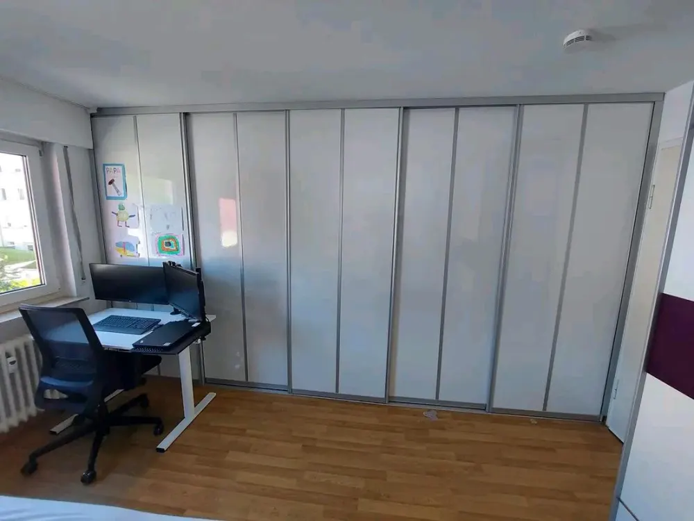 Teilmöbilierte 3-Zimmer-Wohnung für 1 Jahr in Stuttgart-Feuerbach