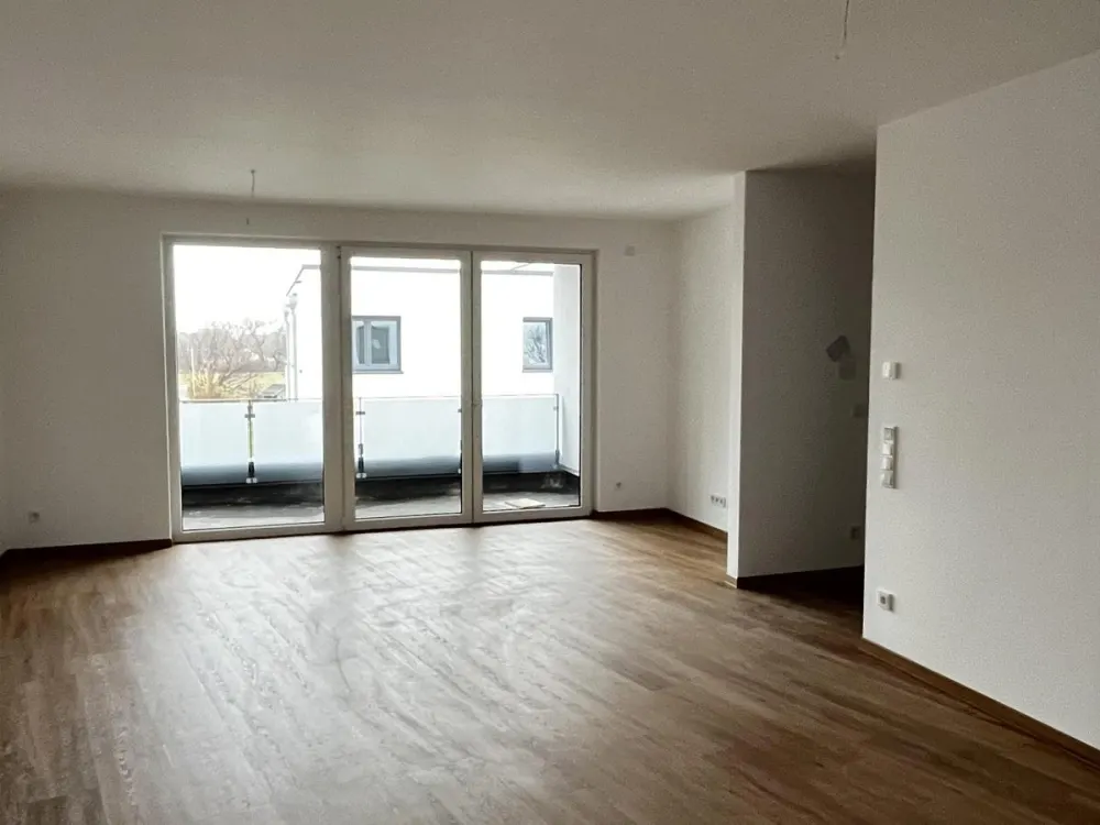 Erstbezug 4-Zimmer Wohnung mit Balkon in Klein-Welzheim