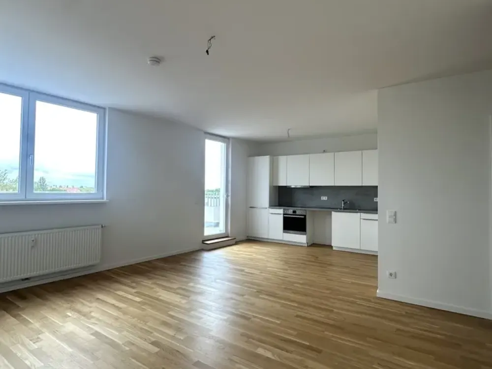 Dachgeschoss * Sonnen-Terrasse * 3-Zimmer * Einbauküche* mit Blick über Spandau * Zweitbezug