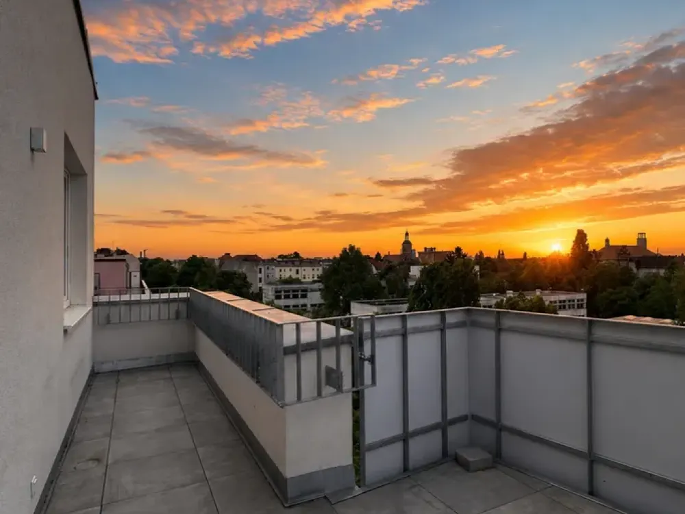 Dachgeschoss * Sonnen-Terrasse * 3-Zimmer * Einbauküche* mit Blick über Spandau * Zweitbezug