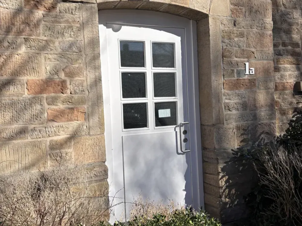 Schöne Maisonettewohnung in saniertem Altbau,DG, 3 Zimmer, offene Küche, Balkon, 85m²