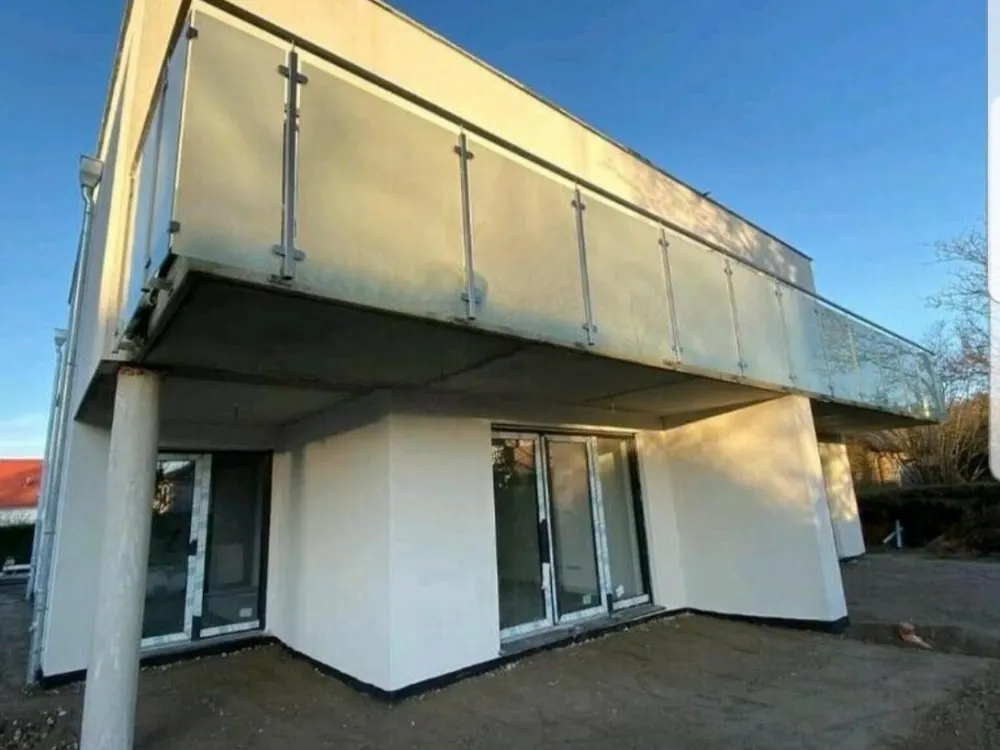 Beautiful 2-Room Apartment with Terrace and Garden Available Immediately or by Arrangement