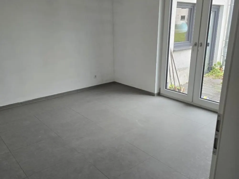 Beautiful 2-Room Apartment with Terrace and Garden Available Immediately or by Arrangement