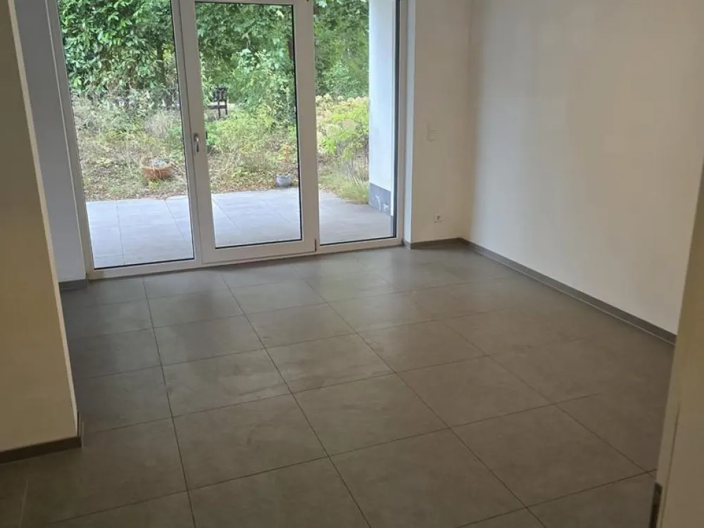 Beautiful 2-Room Apartment with Terrace and Garden Available Immediately or by Arrangement
