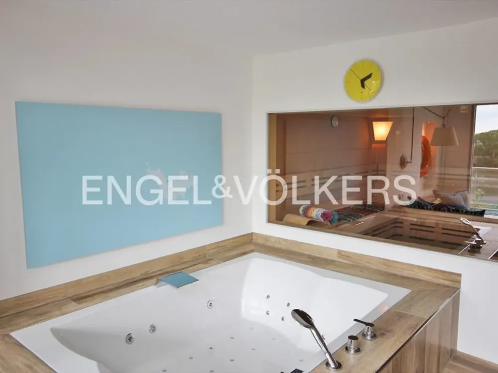 Exklusiv Wohnen mit Weserblick und eigenem Spa-Bereich