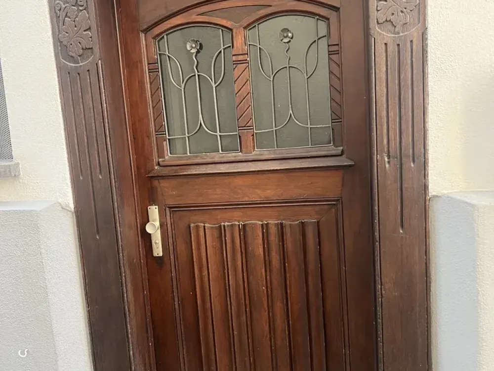 Tolle 4 Zi. Altbau Wohnung, großer Balkon, Gartenanteil