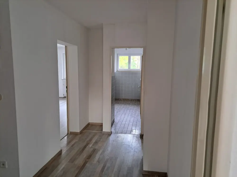 Helle 3-Zimmer Wohnung mit Balkon im 1. OG in Frankfurt Ostend/ Bornheim