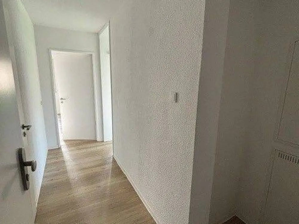 Schöne 2 Zimmer Wohnung in Köln Stammheim - direkt am Rhein