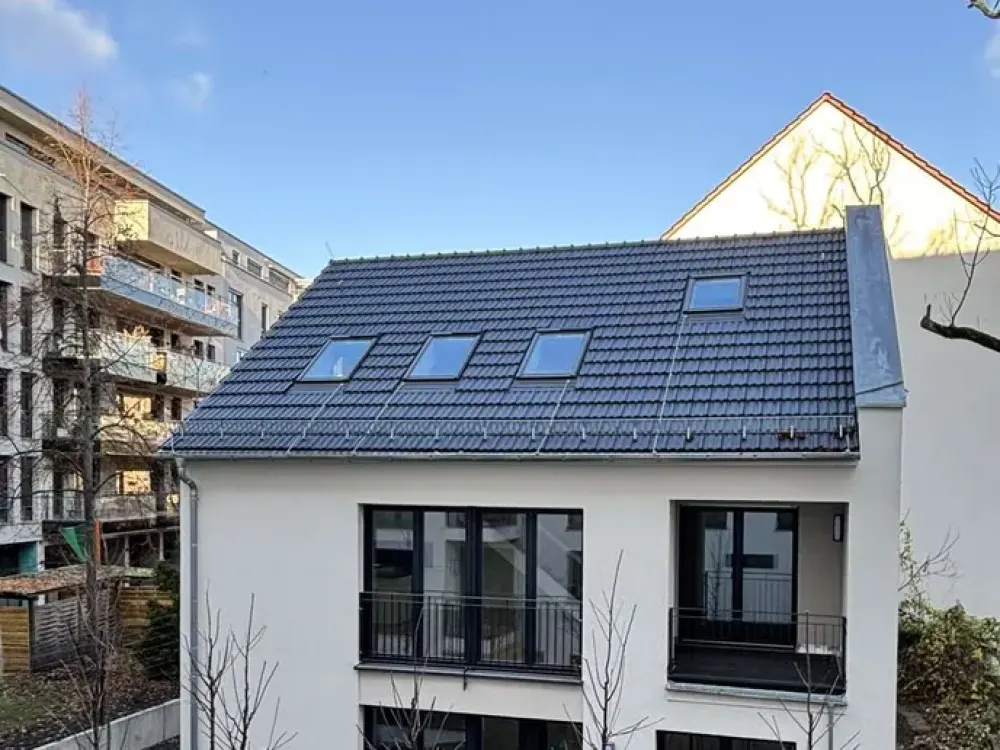 Großzügige Terrassenwohnung im Gartenhaus