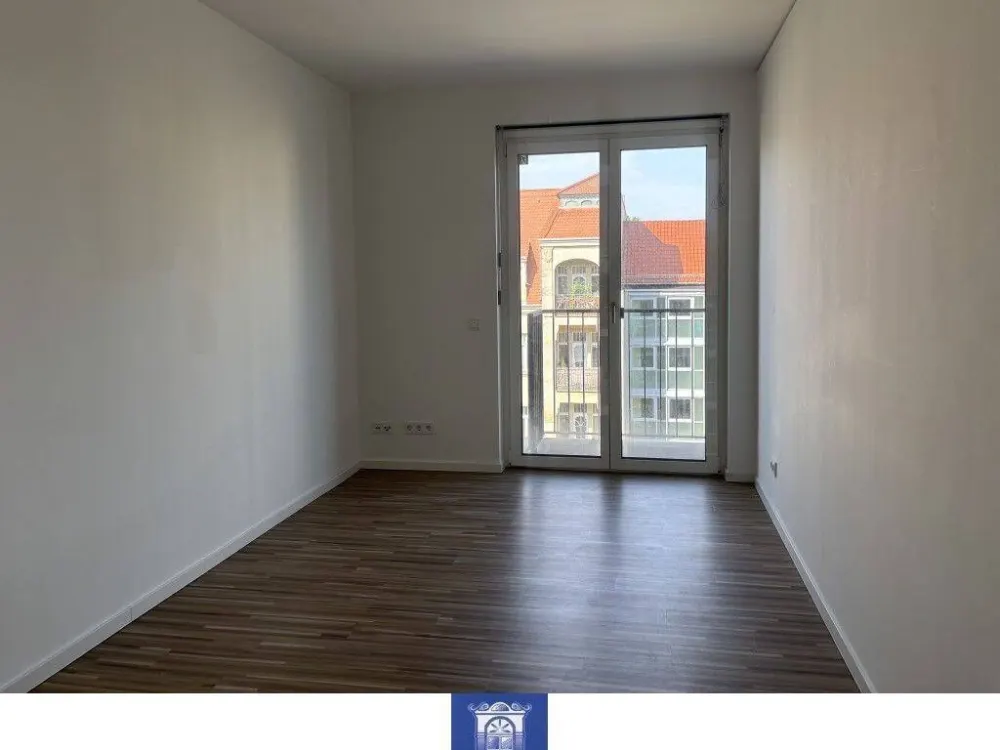 Ihre neue Wohlfühlwohnung! Großer Balkon, attraktive Ausstattung, Bad und Gästebad!