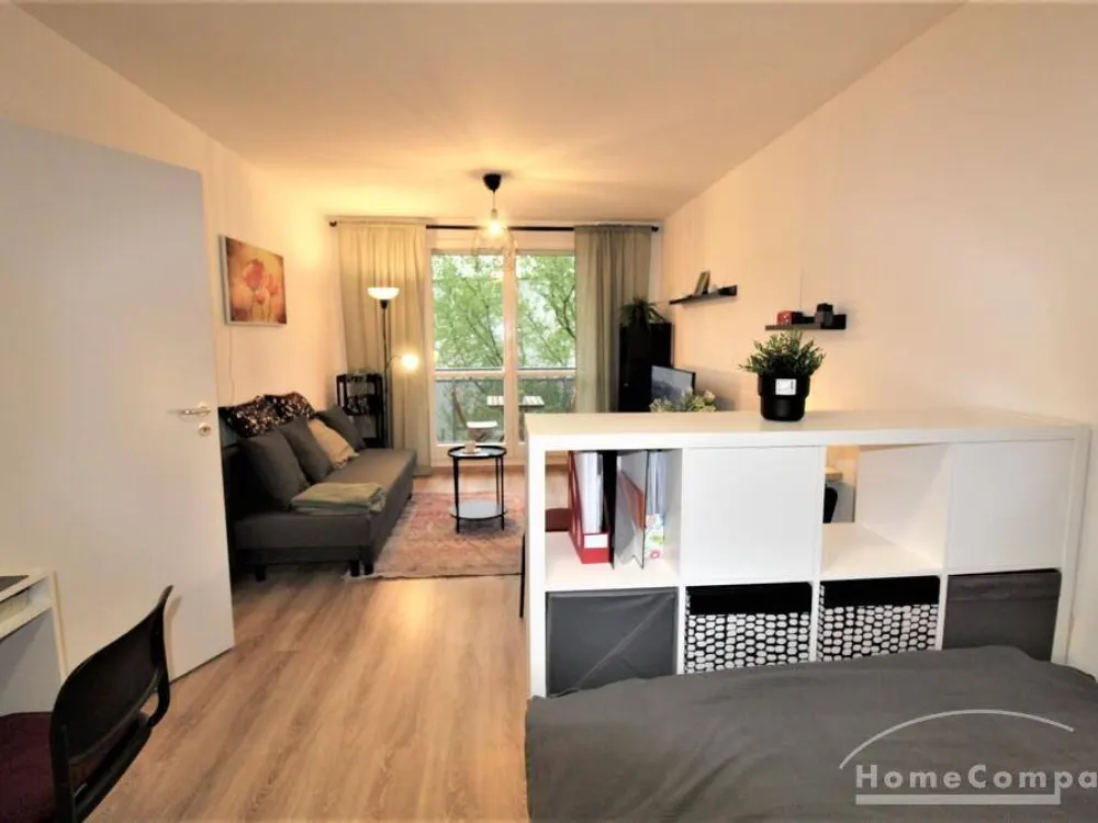 2434923 HomeCompany Dresden Möbliert/Furnished 2-Zimmer Apartment mit Balkon in Dresden-Äussere Neustadt max. 3 Personen