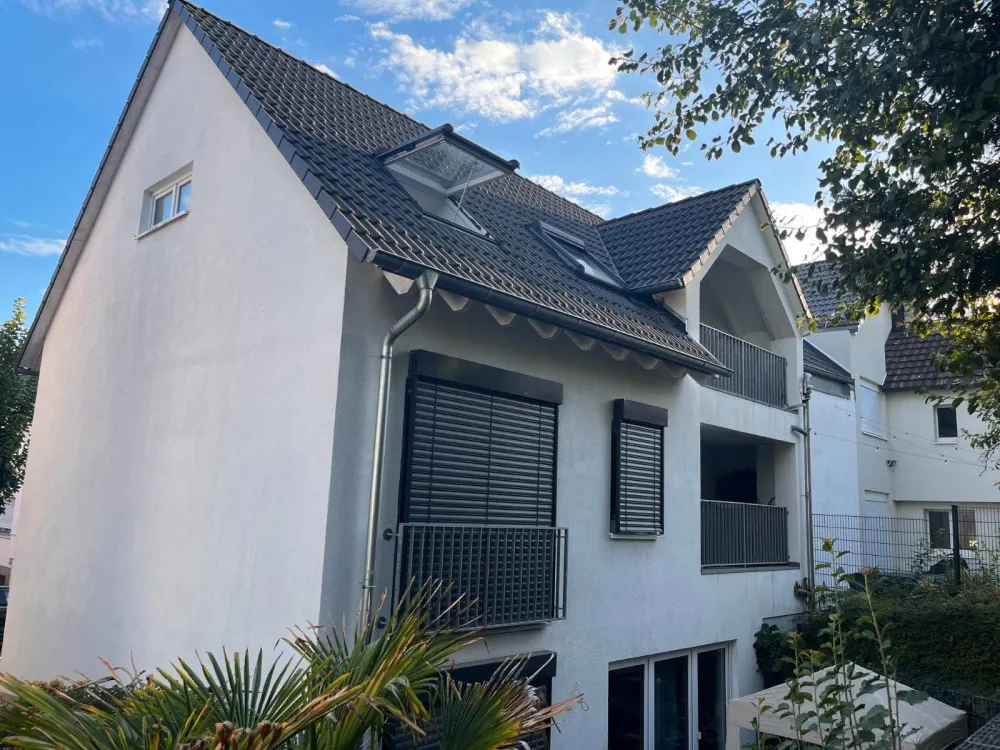 Moderne, ruhige 3-Zi Wohnung in idyllischer Hofreite, moderne EBK