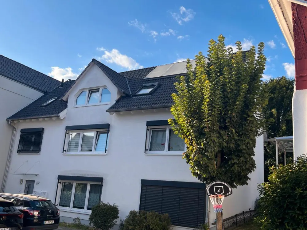 Moderne, ruhige 3-Zi Wohnung in idyllischer Hofreite, moderne EBK