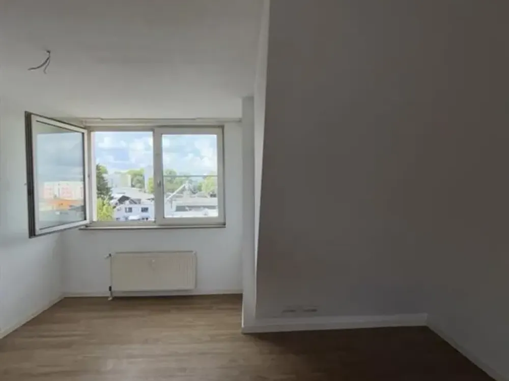 Großzügiges Single- Apartment in Köln-Zollstock