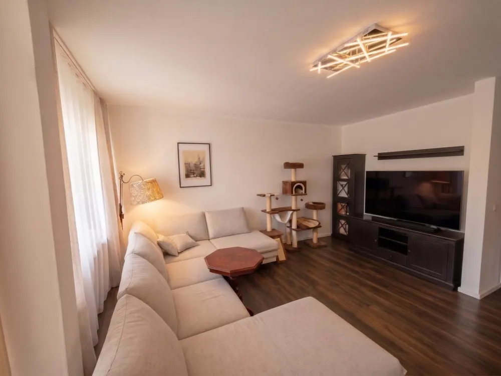Großzügige 3-Zimmer-Wohnung in Pinneberg zu vermieten