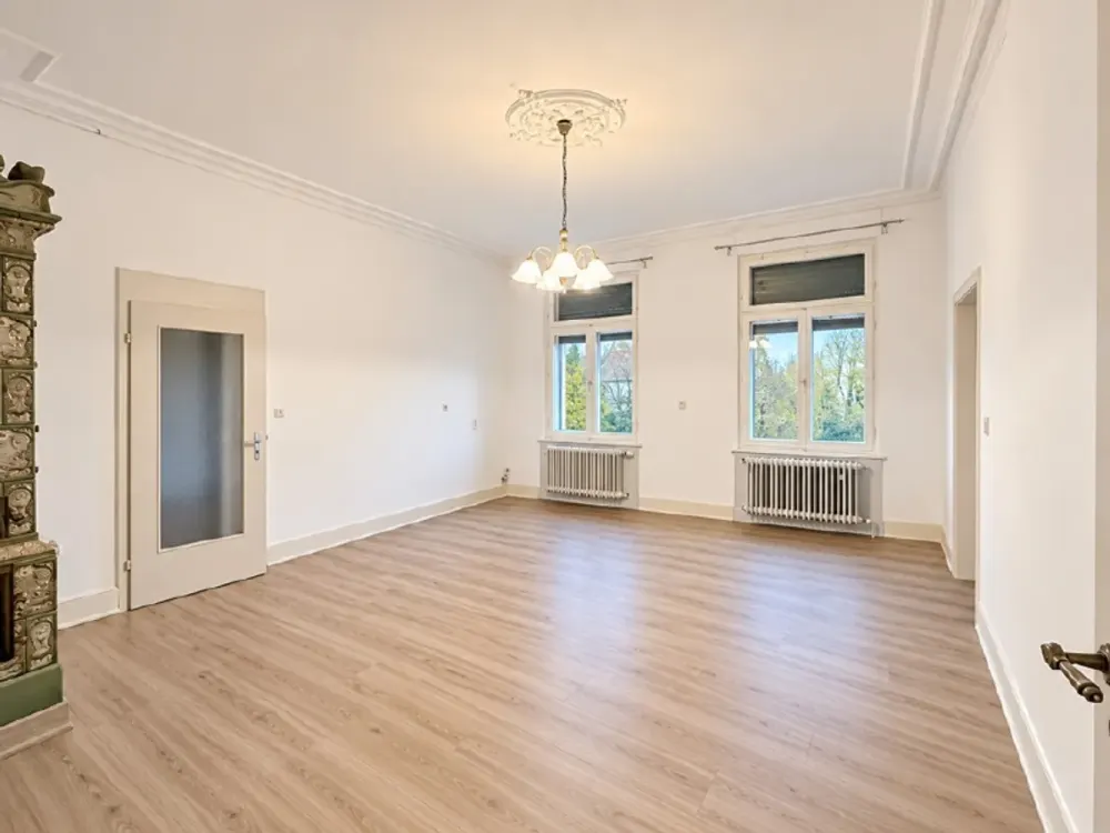 IN WUNDERSCHÖNER ALTSTADTVILLA: 5 STUDENTENZIMMER - ZENTRUM RV