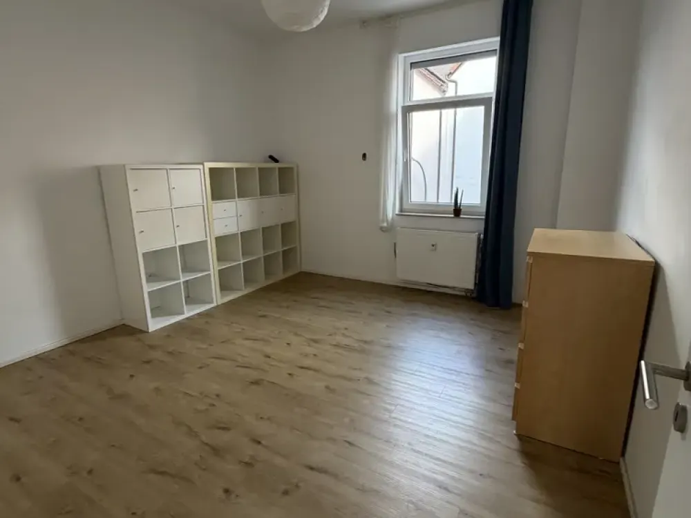 Bright 3-Room Apartment with Balcony in Frankfurt-Griesheim