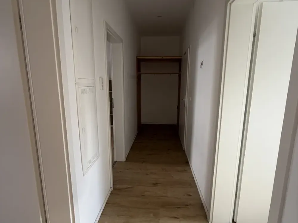 Bright 3-Room Apartment with Balcony in Frankfurt-Griesheim