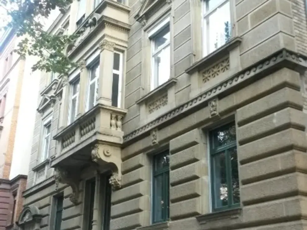 Stilgerecht renovierte 2 Zimmerwohnung in Gründerzeit-Altbau