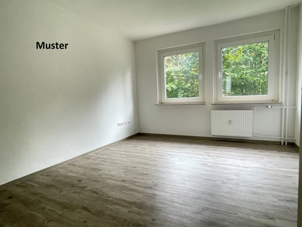 großzügige, stadtnahe 2-Zimmer-Wohnung mit Balkon