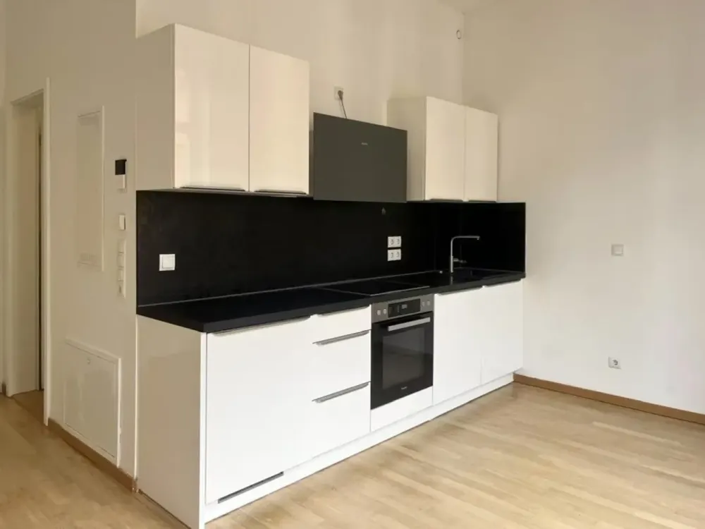 Schöne 1 Zimmer-Wohnung, sehr zentral im Bahnhofsviertel