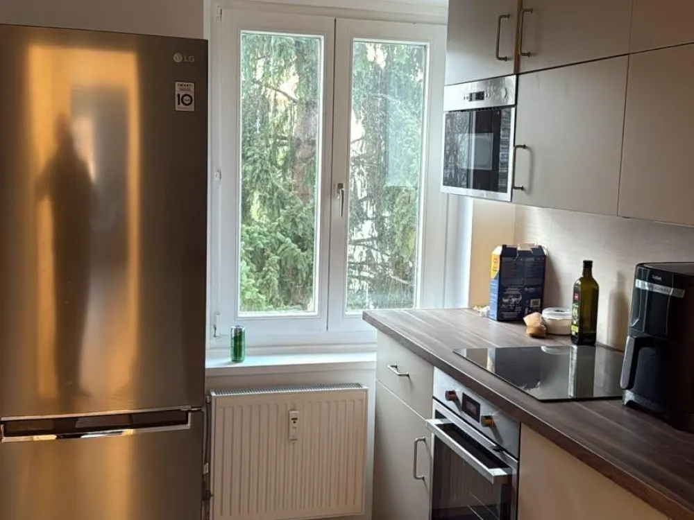 Stillvoll möbliert & renoviert: 3 Zimmer im Herzen von Winterhude