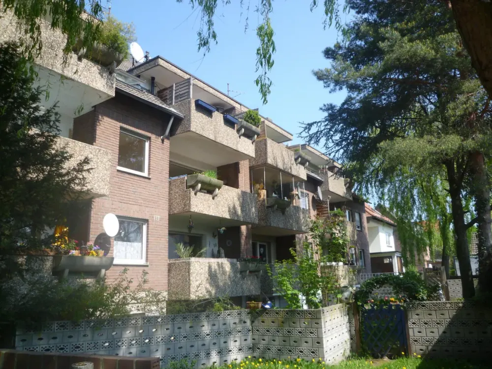 ruhige, helle 3,5 Zimmer Wohnung mit Balkon max 3 Personen !!!