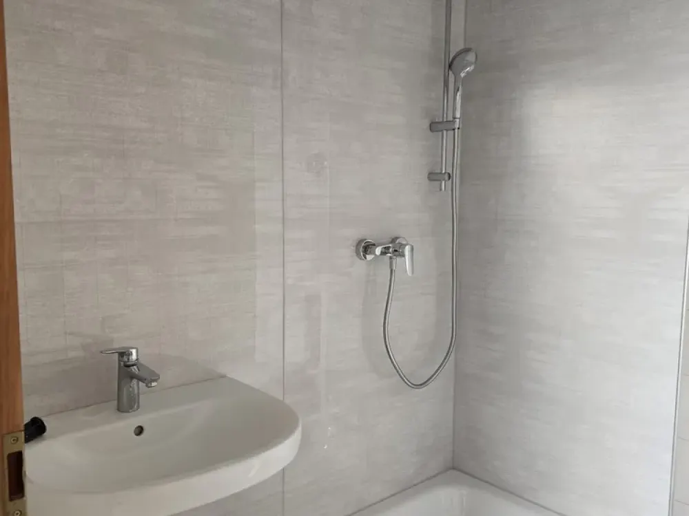 Centrally Located Renovated 2.5-Room Apartment in Großrosseln