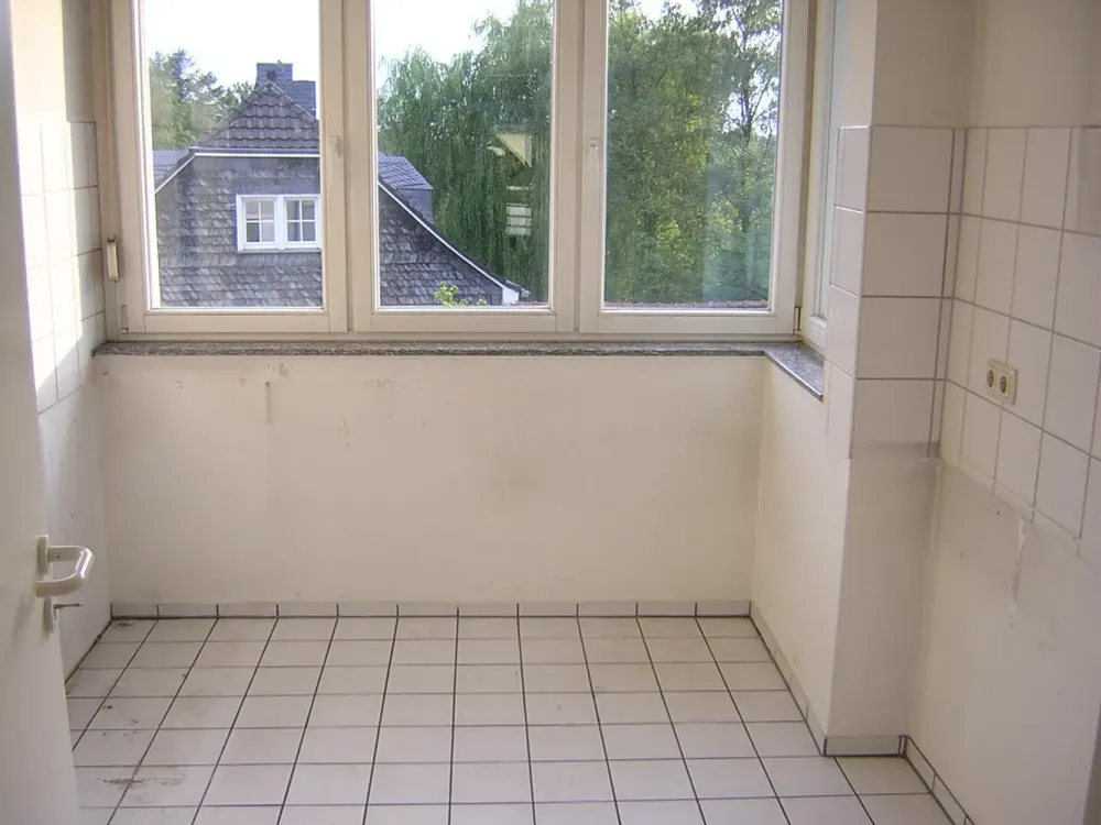 Provisionsfrei ! - Schicke und helle 2-Zimmer Wohnung in Moitzfeld mit Balkon
