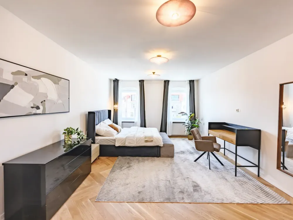 Exclusive 3-room apartment with upscale interior in Berlin Prenzlauer Berg