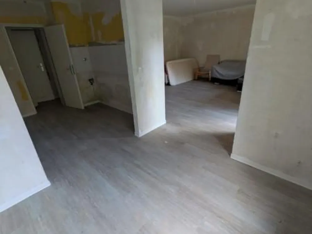 Schön geschnitte 3-Zimmer-Wohnung mit Balkon und modernem Bad und großem Balkom