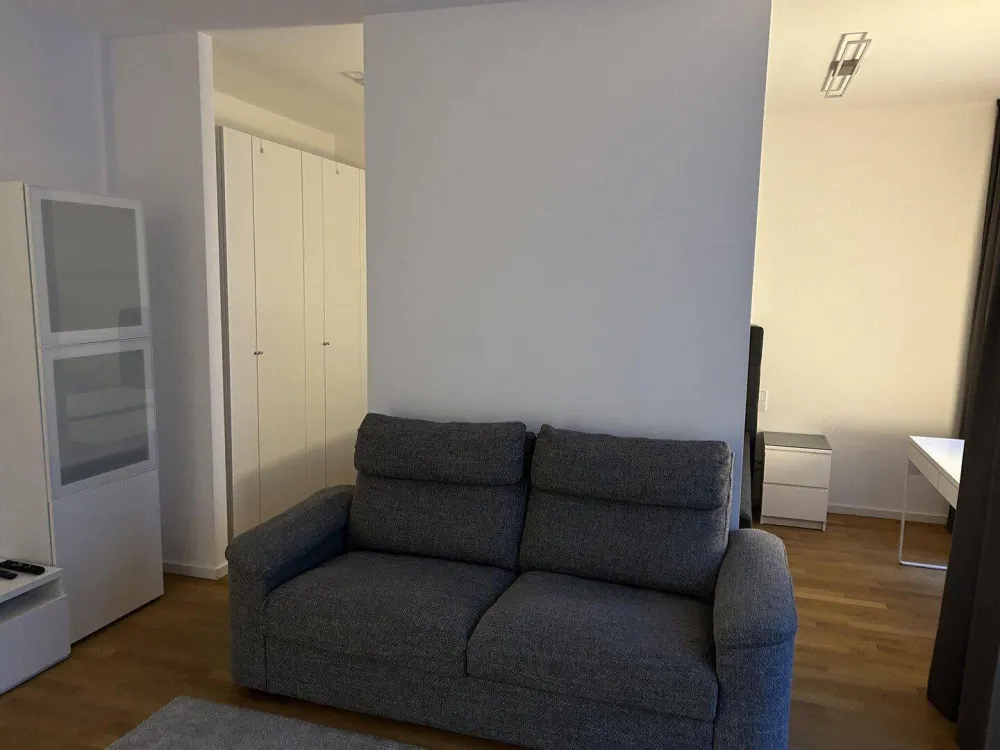 Sonnige 1,5-Zimmer Wohnung mit Balkon in Charlottenburg - nähe Deutsche Oper