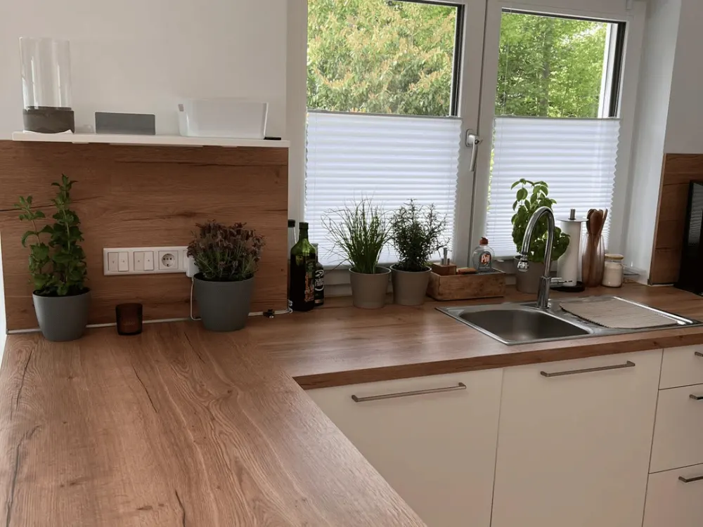 Loftartige 3-Zimmer-Wohnung mit offenem Wohn-/Essbereich und Einbauküche und Empore