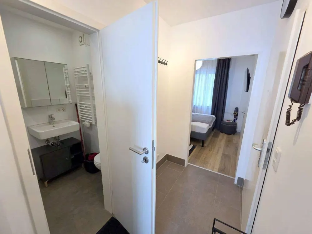 Ab 15.03.2027 - Modernes & möbliertes 2-Zimmer Apartment in Frankfurt, Einziehen & Wohlfühlen!