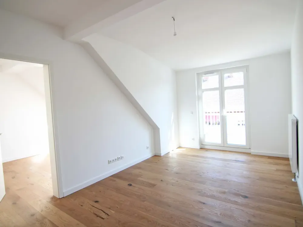 DG zum Verlieben: sehr schickes DG mit EBK, Terrasse und tollem Bad - Trützschlerstraße!