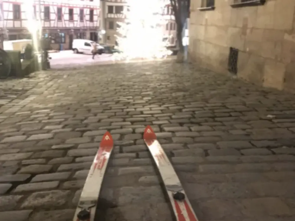 Lebendiges Stadtleben: Geräumige Wohnung in der Nürnberger Altstadt