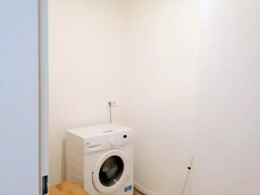 Lebendiges Stadtleben: Geräumige Wohnung in der Nürnberger Altstadt