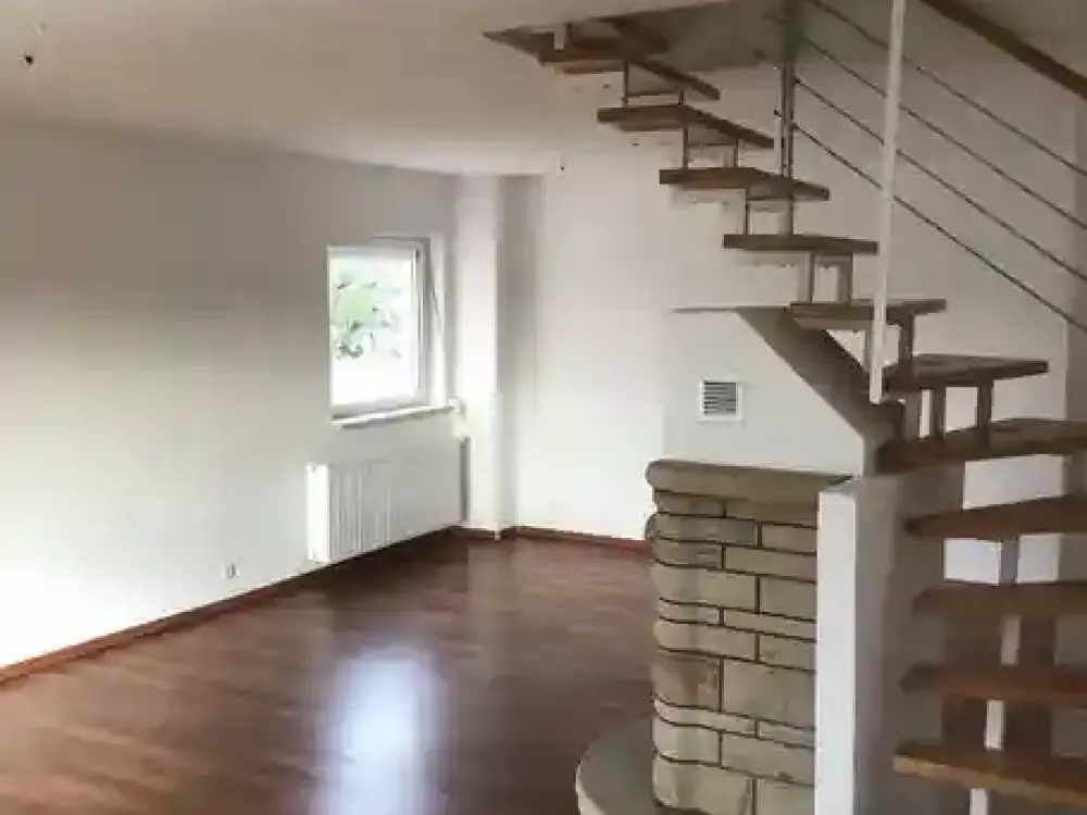 Terrassenwohnung mit Wintergarten in der Nähe des Zwenkauer Sees