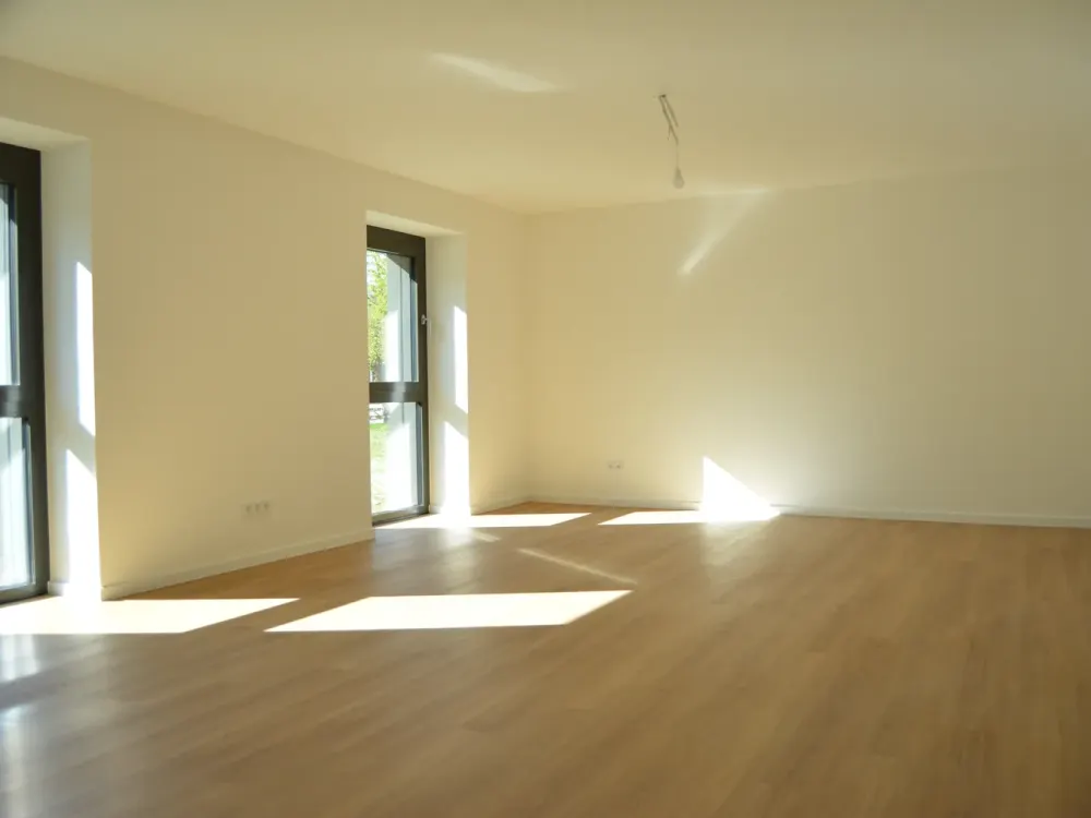 Erstbezug nach Sanierung: Hochwertige 2-Zimmer-EG-Wohnung mit Süd-West Terrasse