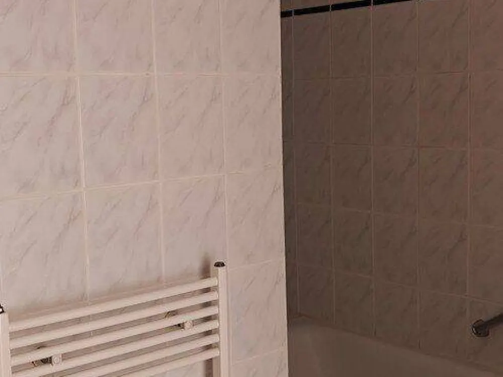 مايزونيت أنيق بعد تجديد محبب